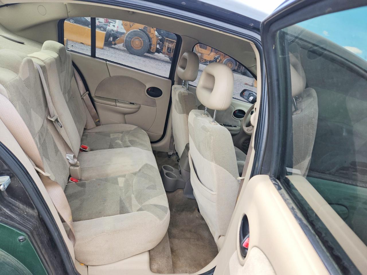 2003 SATURN Ion
