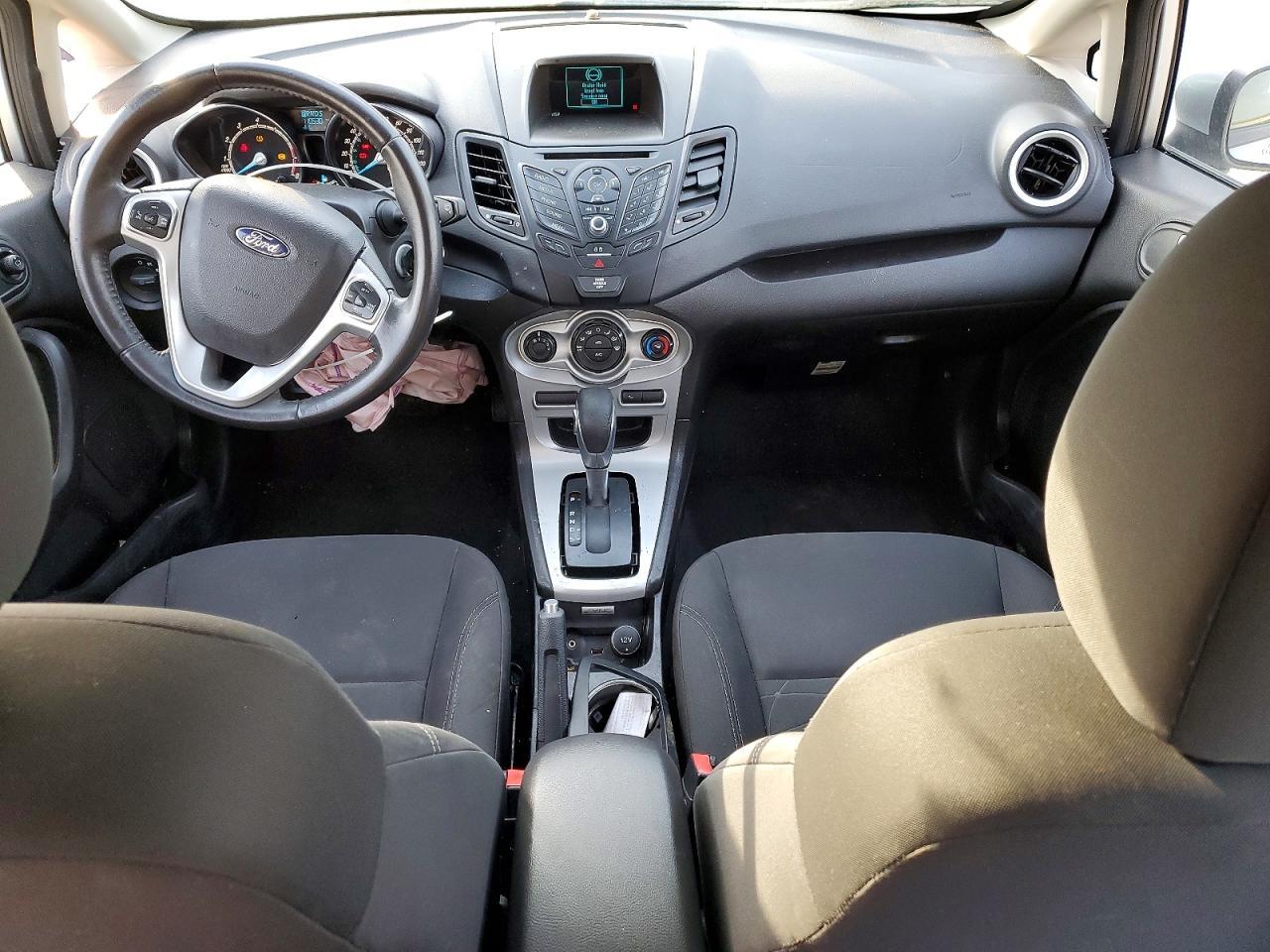 2015 FORD Fiesta