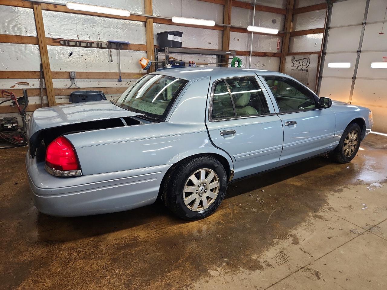 2008 FORD Crown Victoria