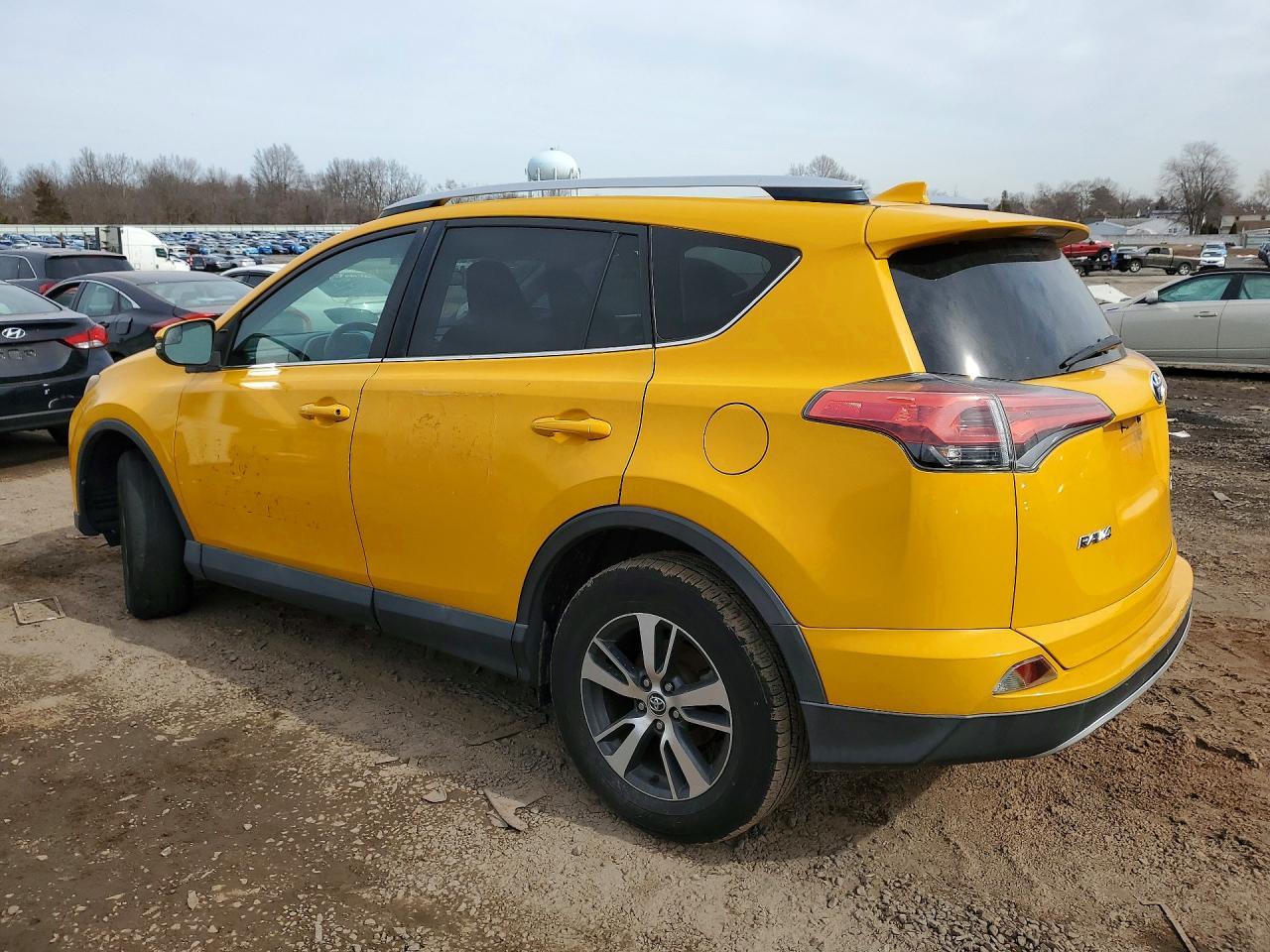 2016 TOYOTA RAV4