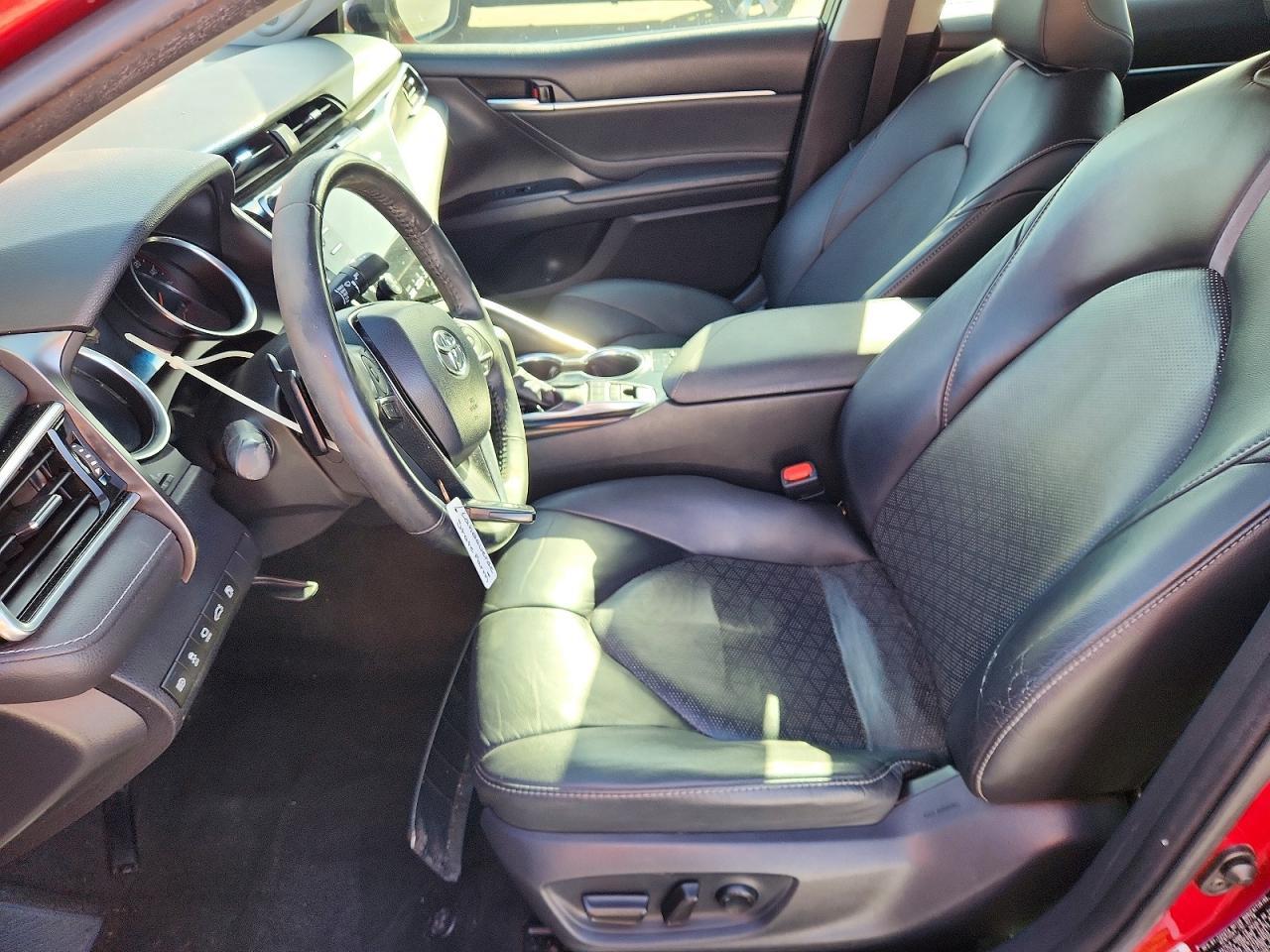 2018 TOYOTA CAMRY