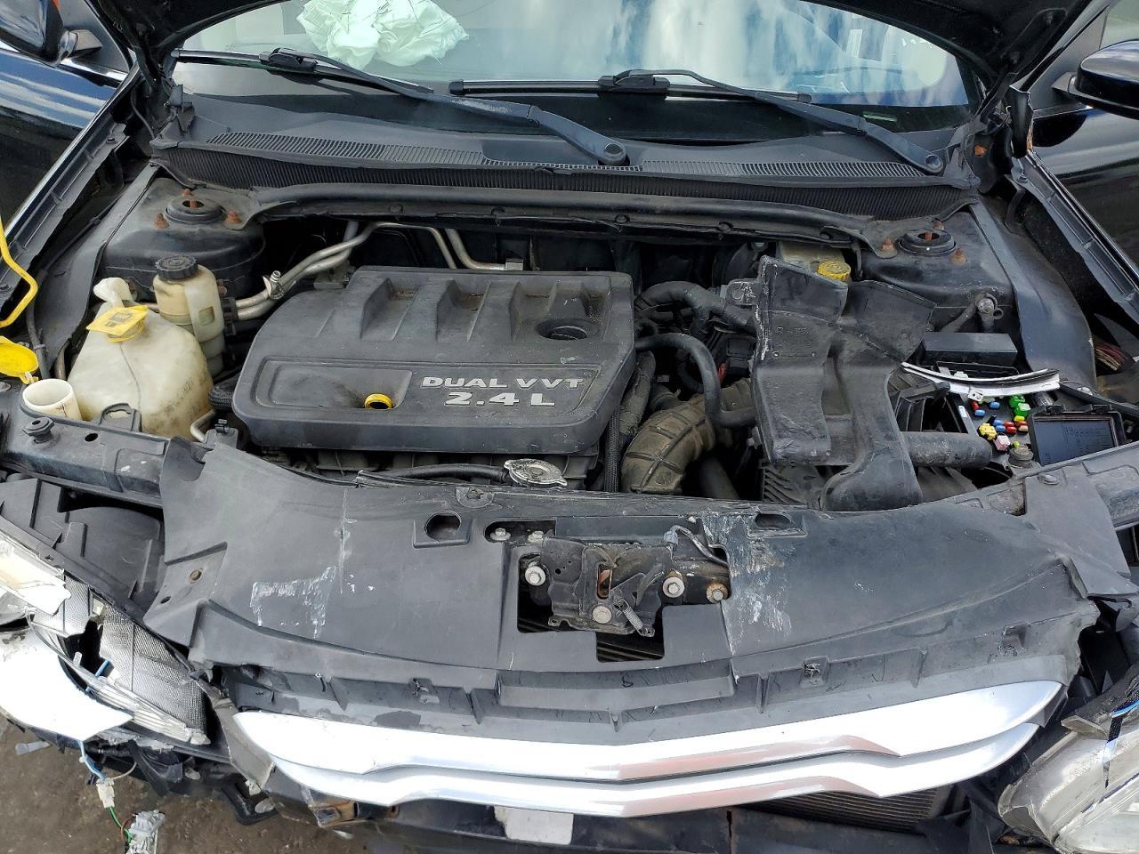 2014 CHRYSLER 200