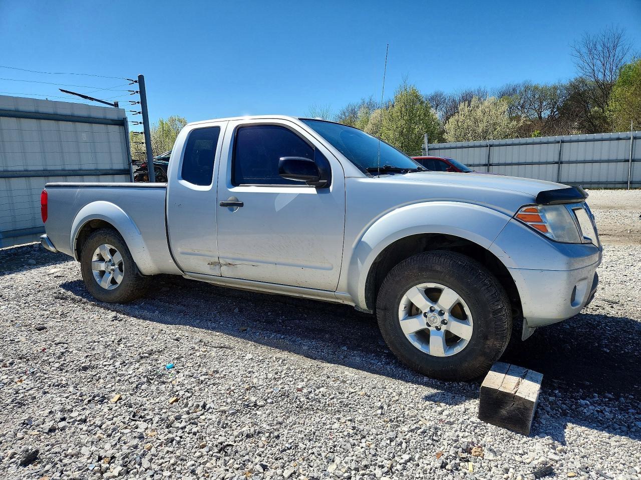 2013 NISSAN Frontier