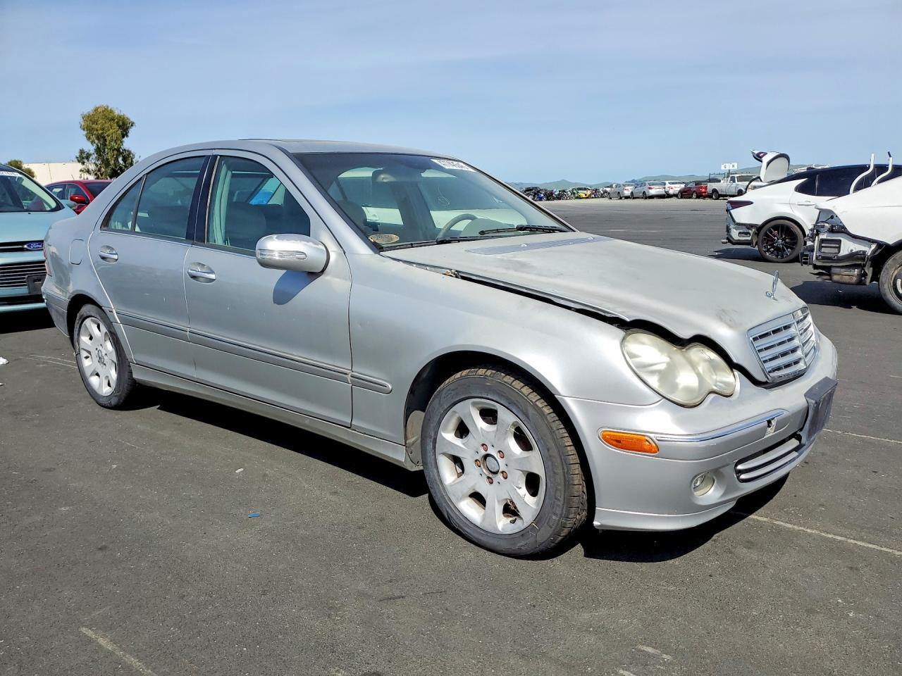 2005 MERCEDES-BENZ C-CLASS