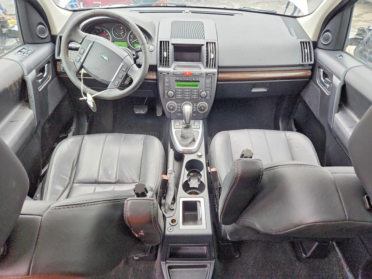 2011 LAND ROVER LR2