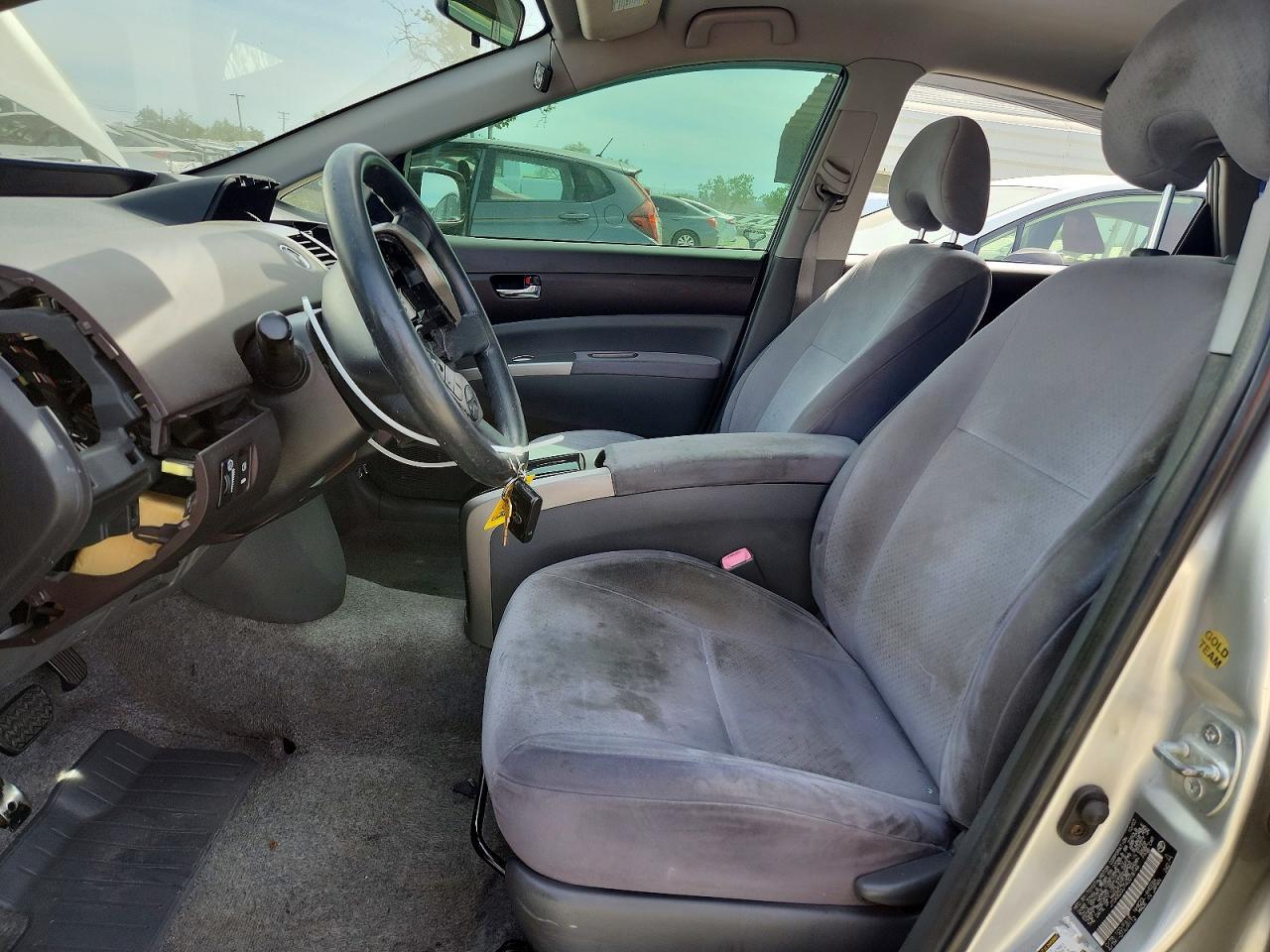 2004 TOYOTA PRIUS