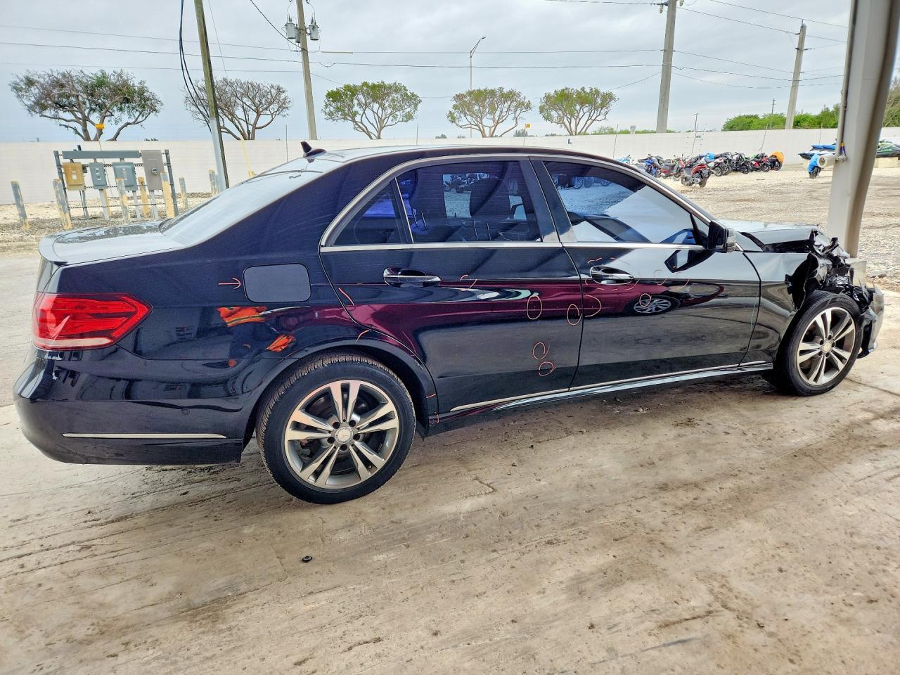 2014 MERCEDES-BENZ E-Class
