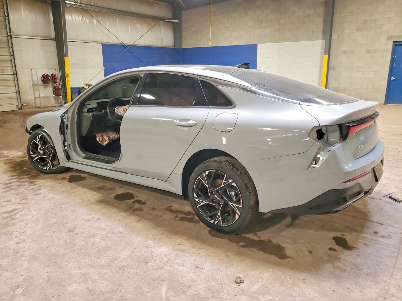 2025 KIA K5