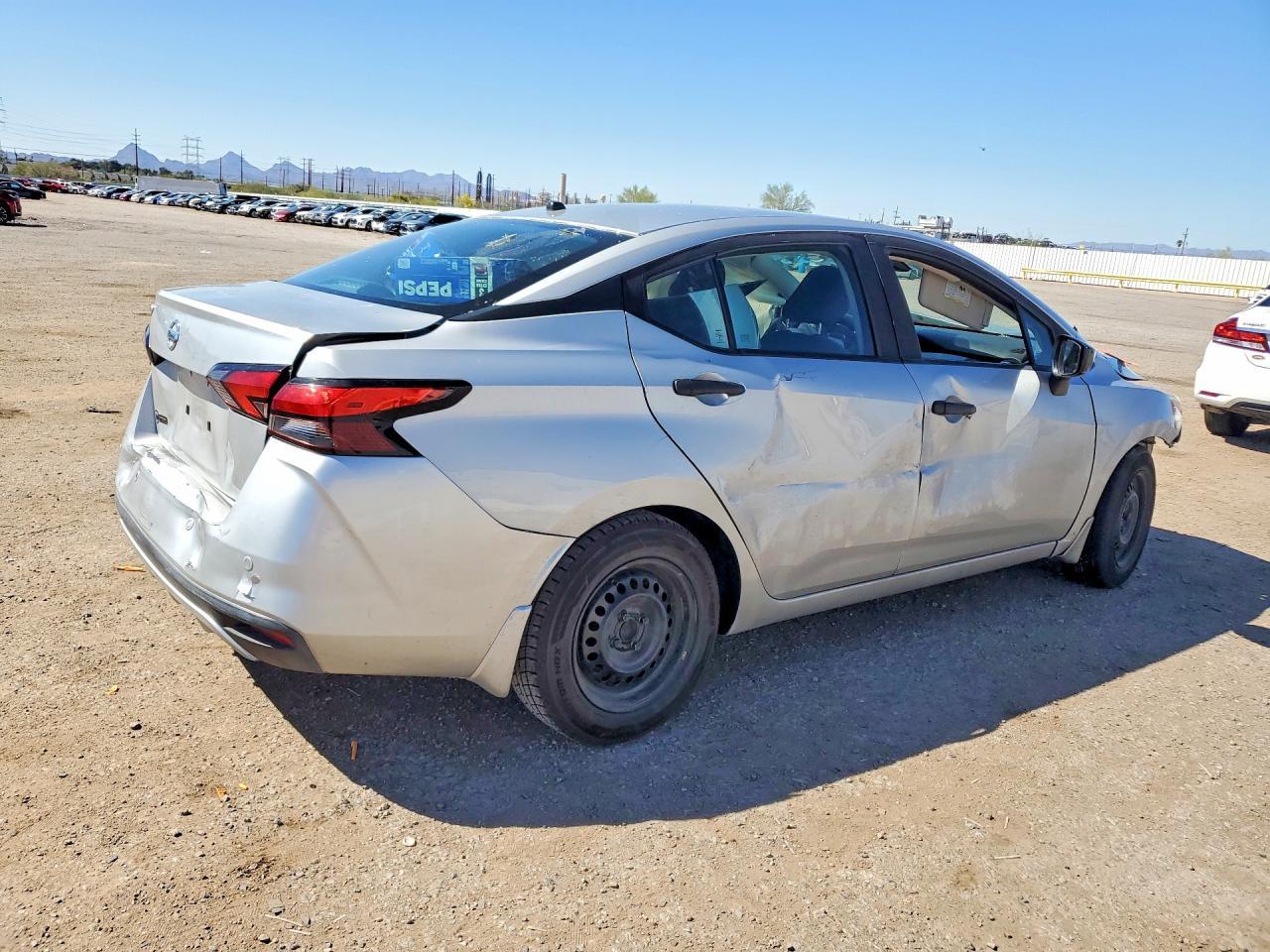 2020 NISSAN VERSA