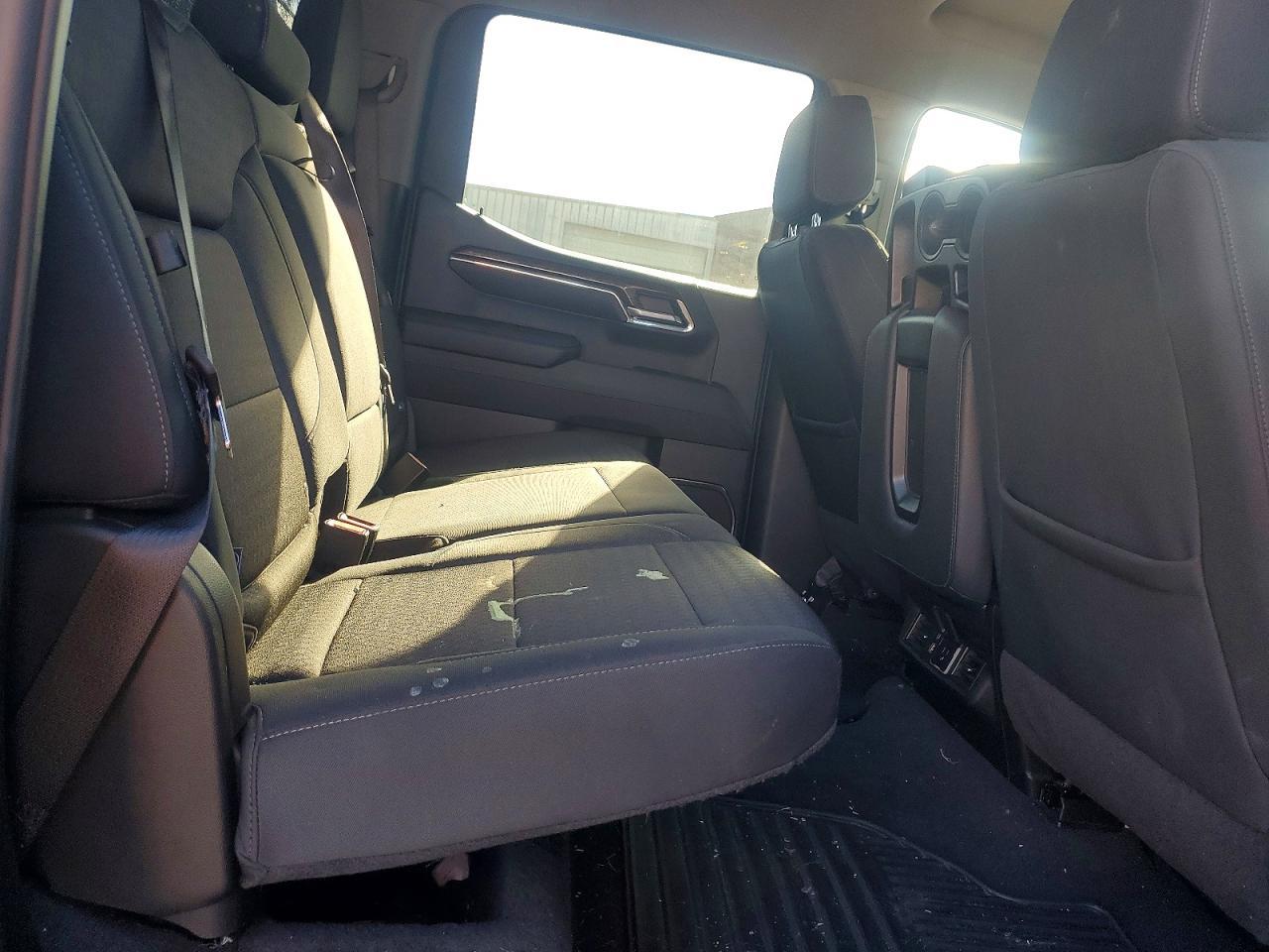 2024 GMC Sierra