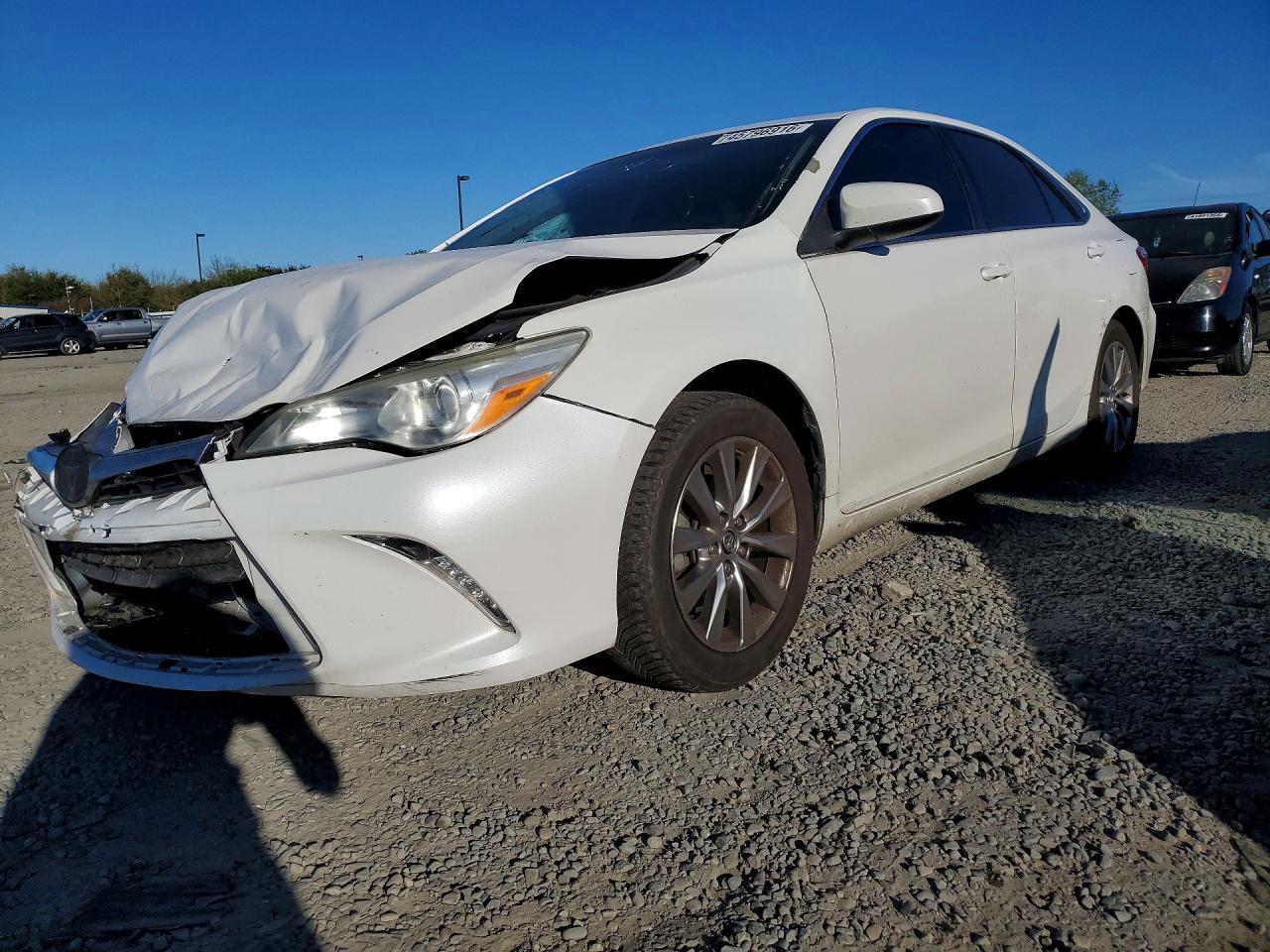 2015 TOYOTA CAMRY