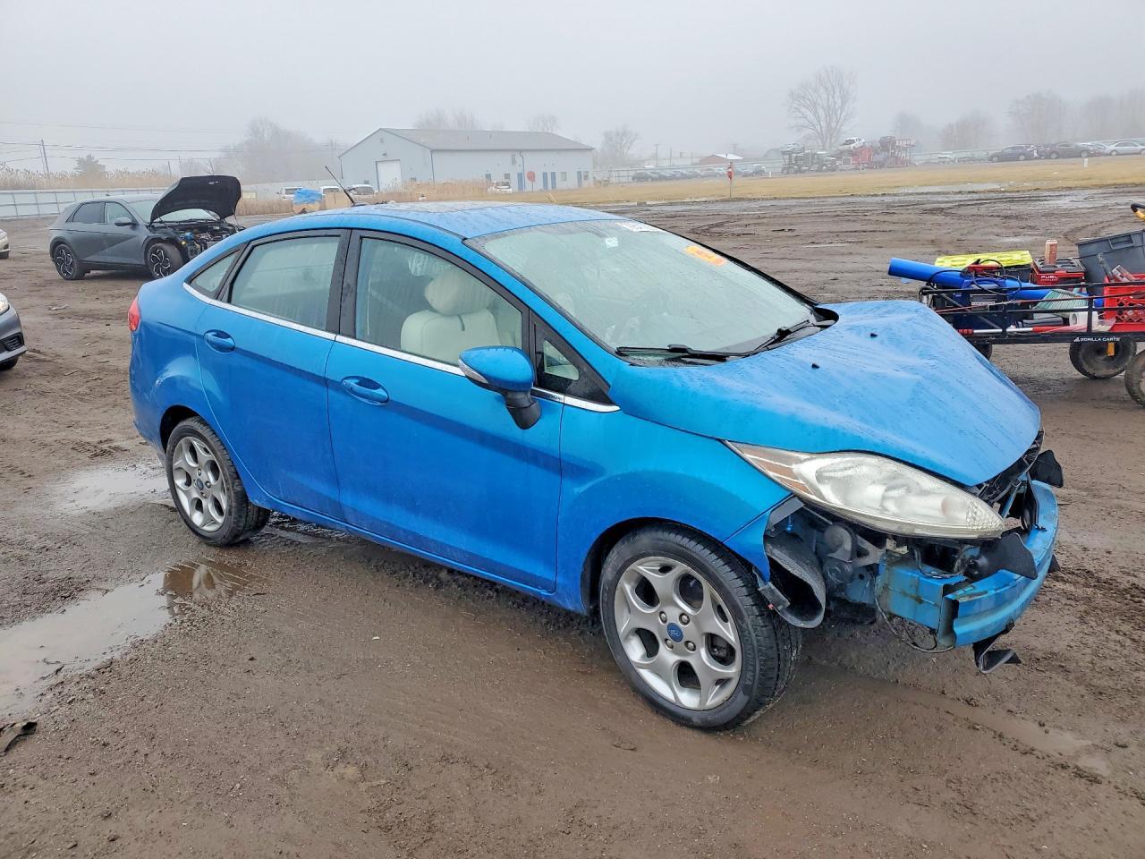 2013 FORD Fiesta