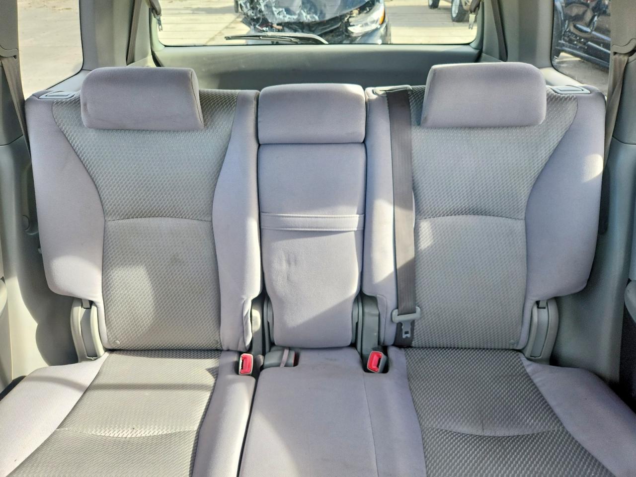 2005 TOYOTA HIGHLANDER