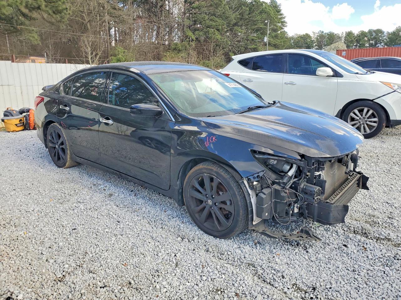 2017 NISSAN ALTIMA