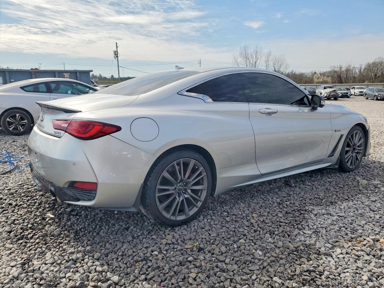 2017 INFINITI Q60