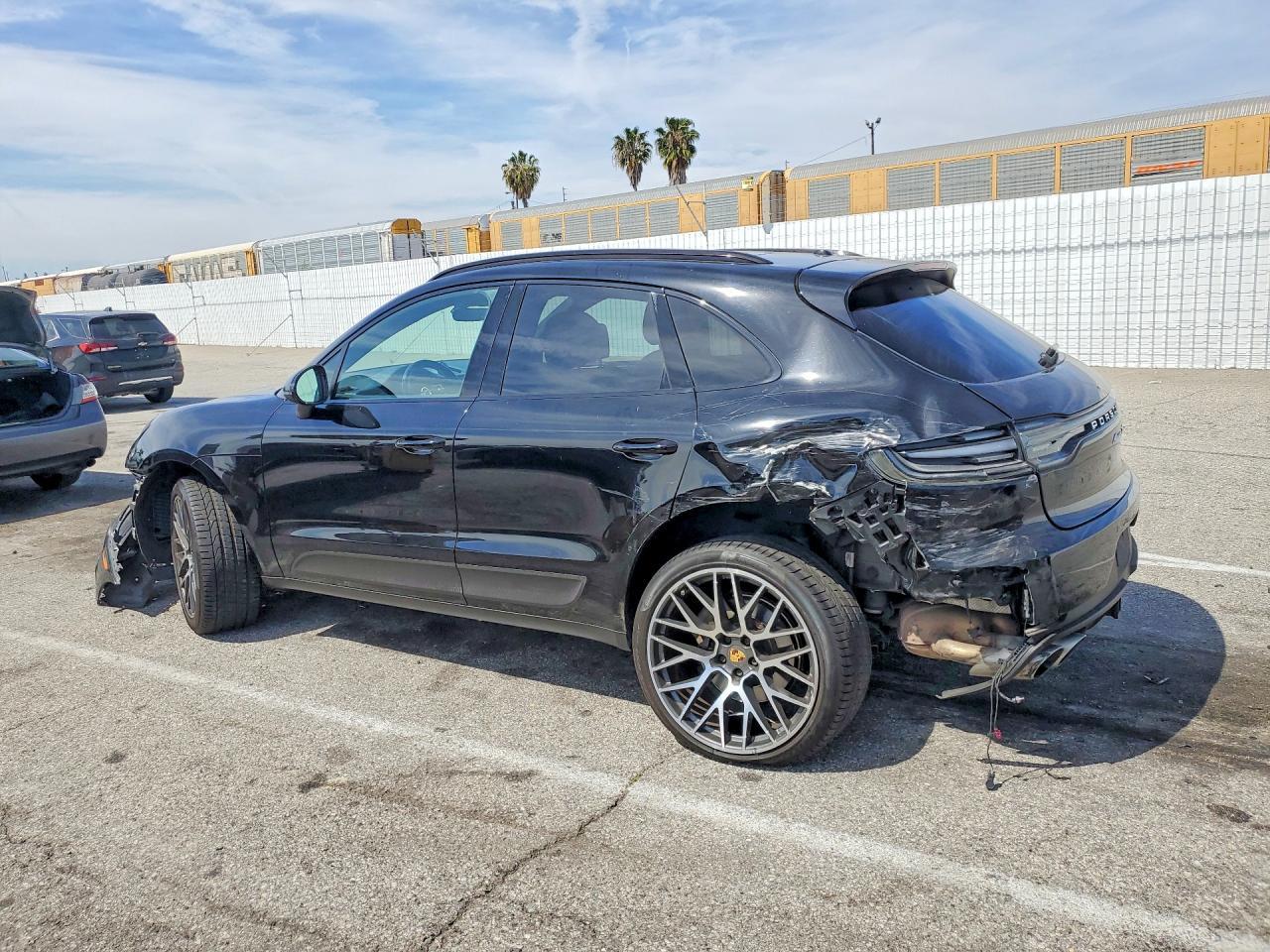 2019 PORSCHE Macan