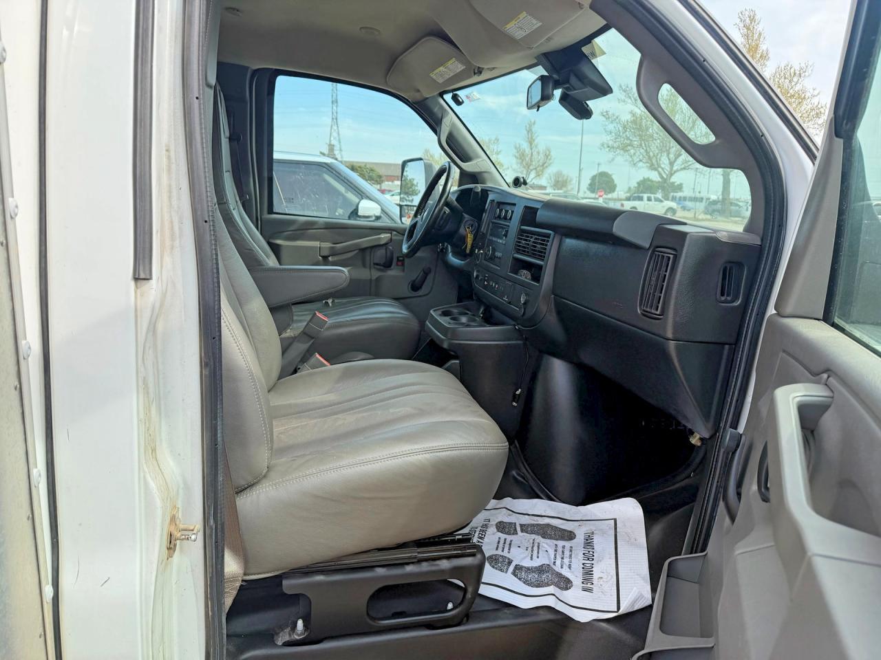 2020 CHEVROLET Express 3500