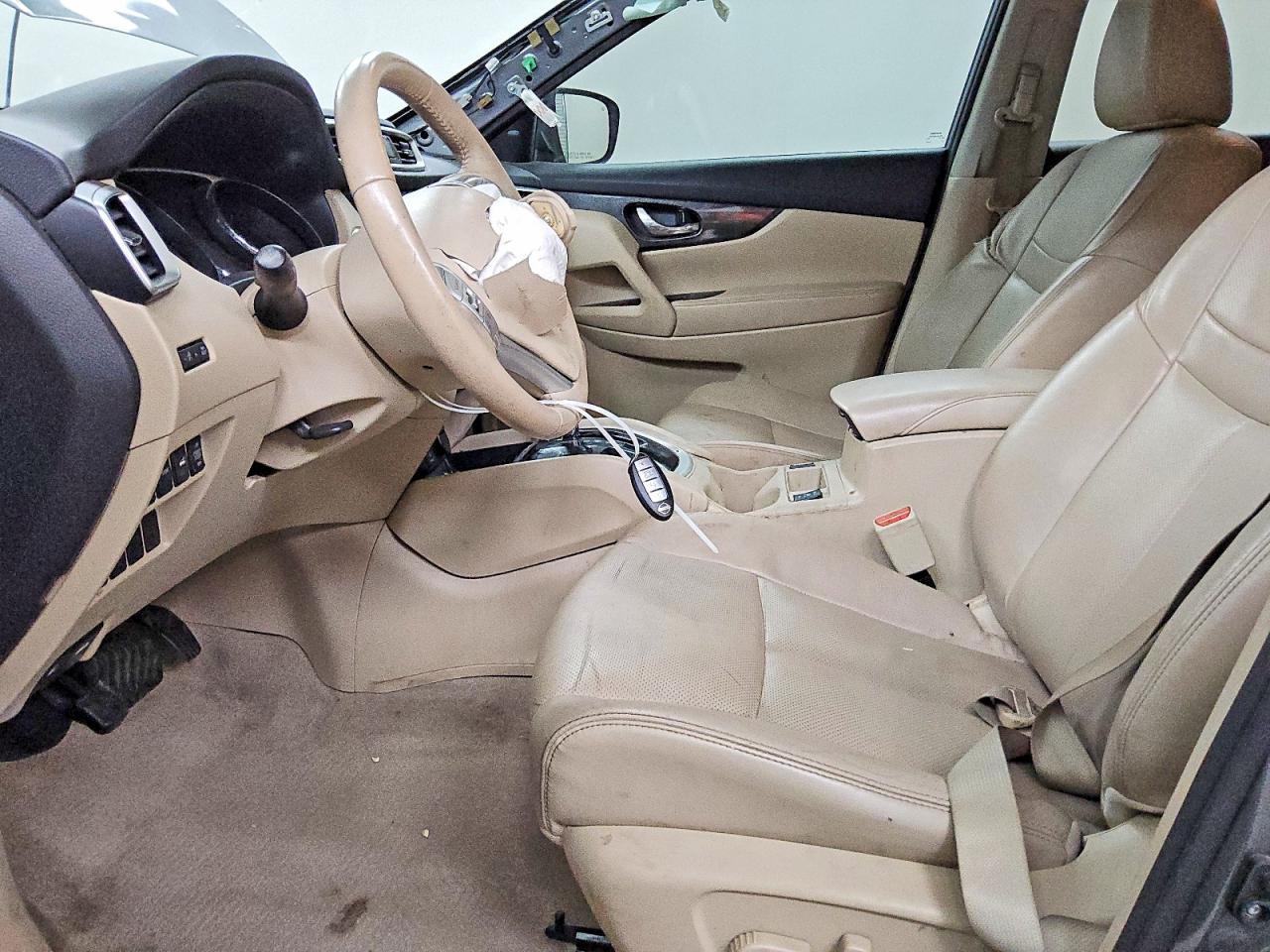2015 NISSAN ROGUE