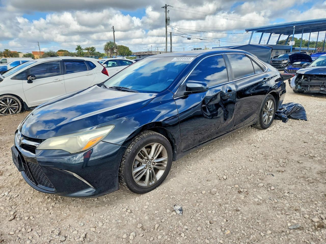 2015 TOYOTA CAMRY