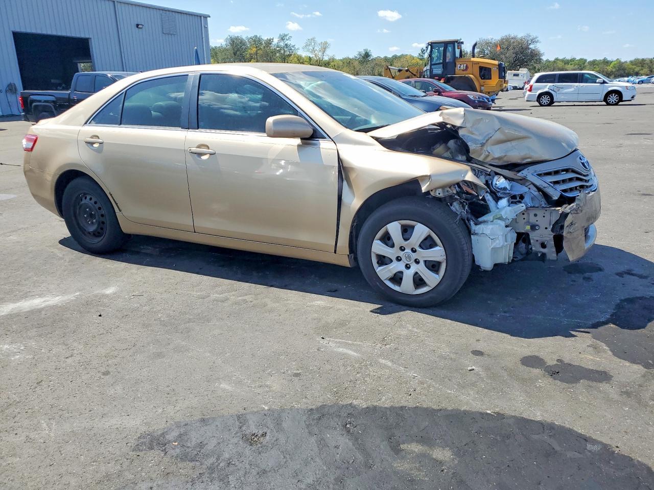 2010 TOYOTA CAMRY