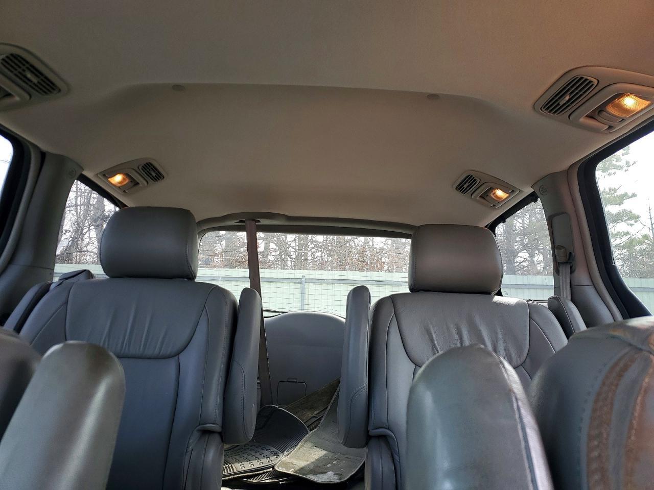 2008 TOYOTA SIENNA