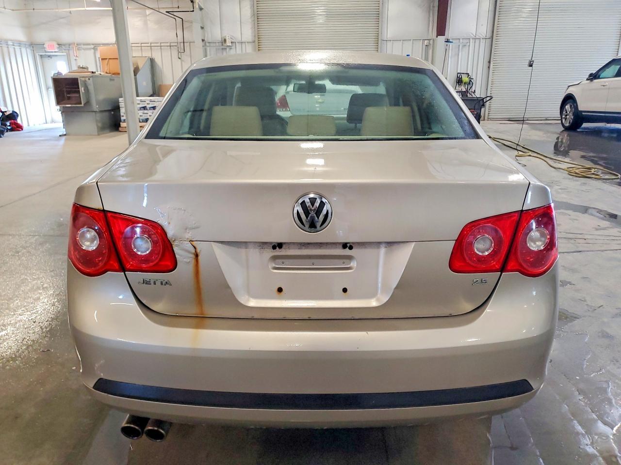 2005 VOLKSWAGEN JETTA