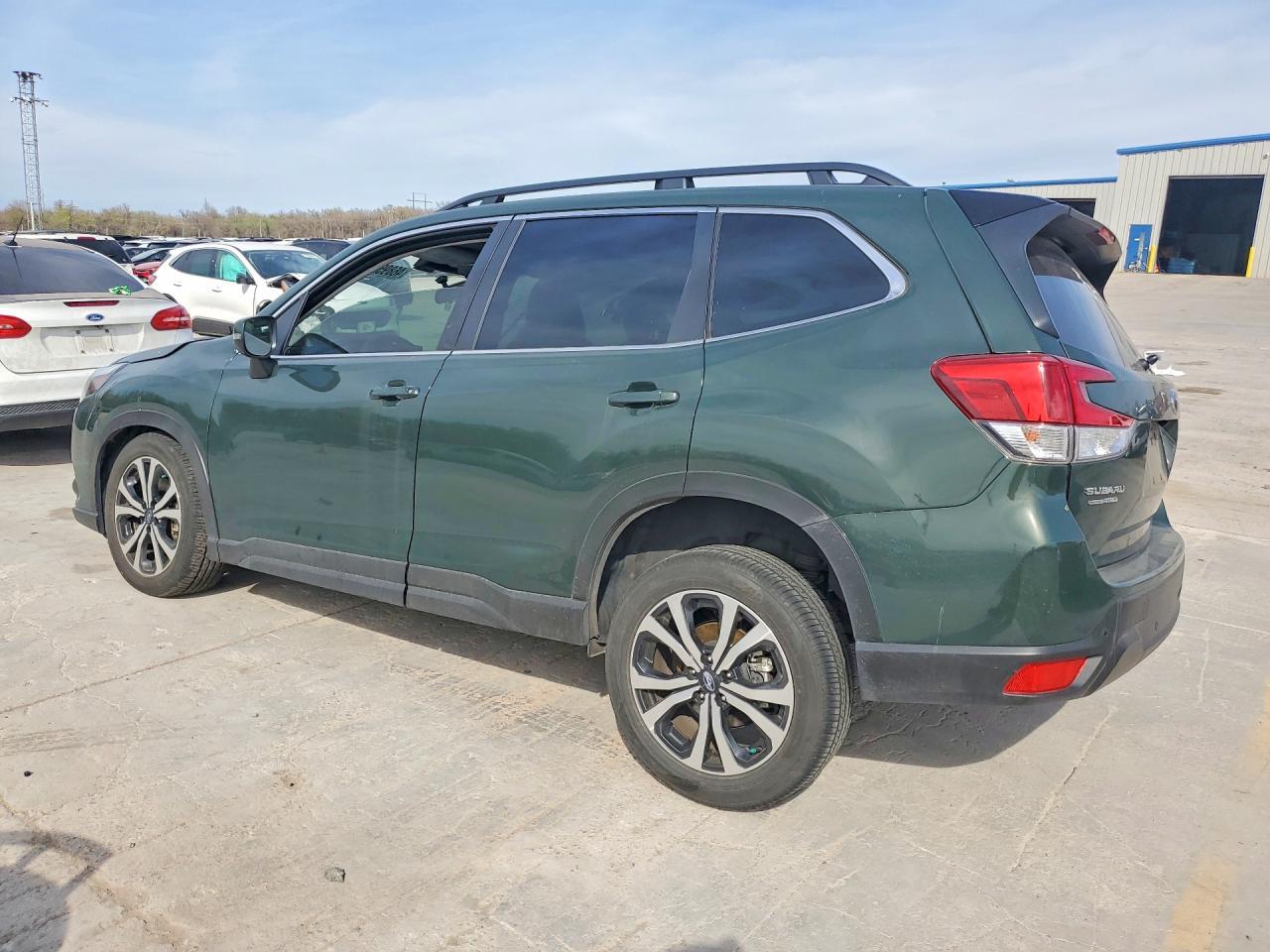 2024 SUBARU FORESTER