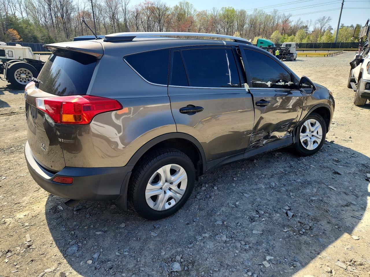 2015 TOYOTA RAV4