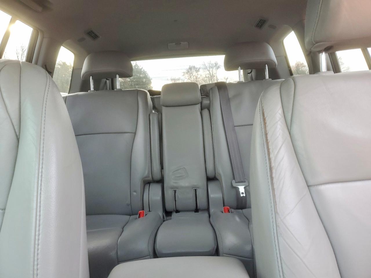 2013 TOYOTA HIGHLANDER