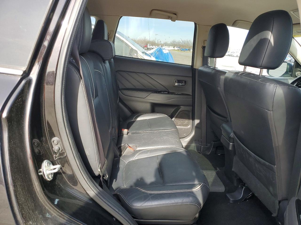 2018 MITSUBISHI outlander
