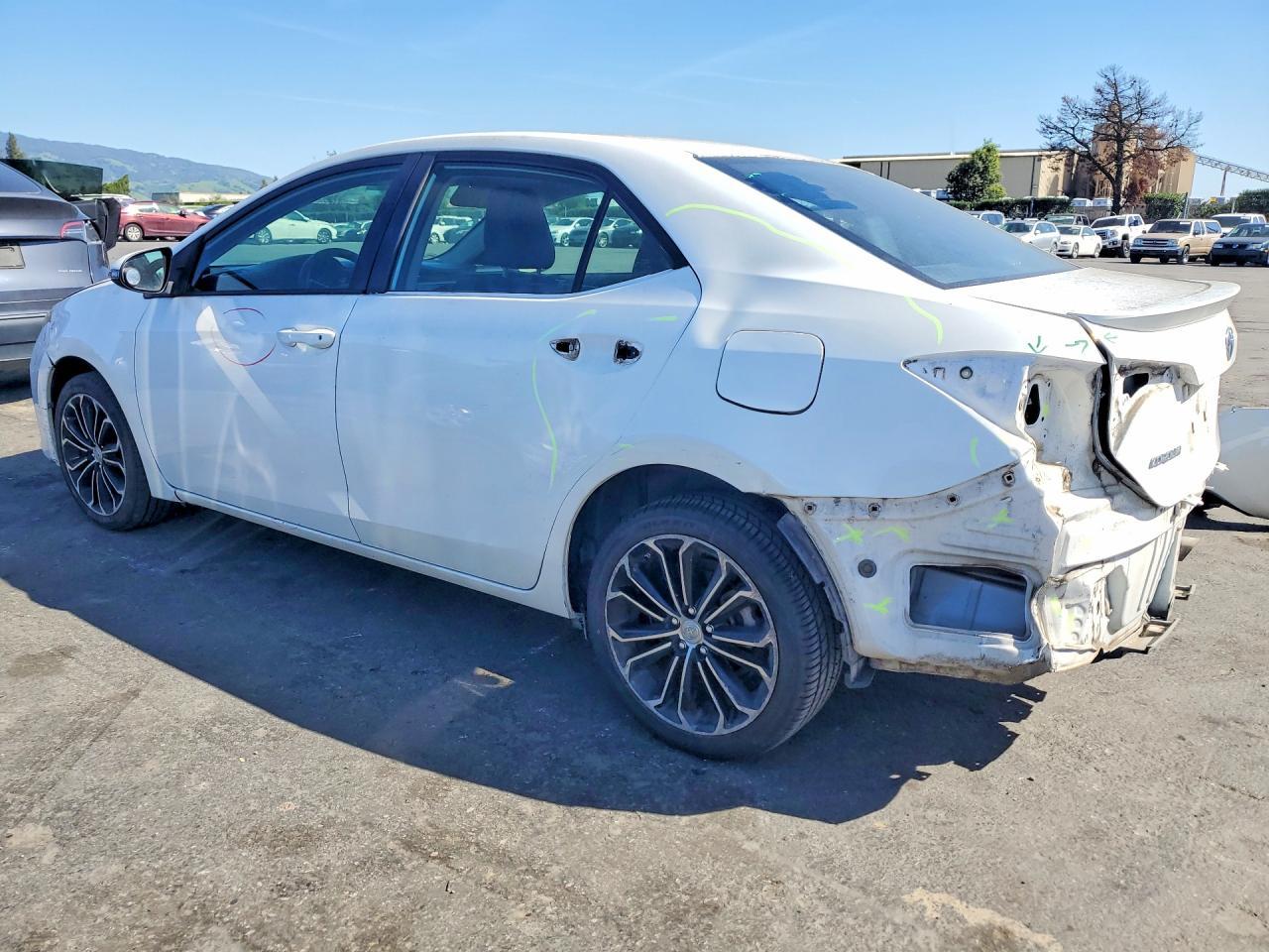 2016 TOYOTA COROLLA