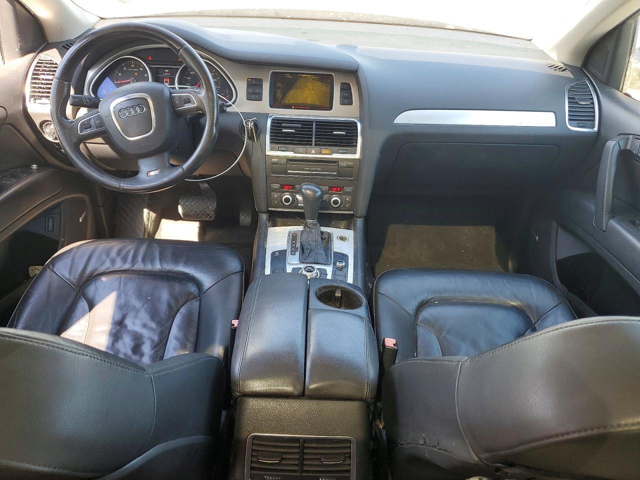 2011 AUDI Q7