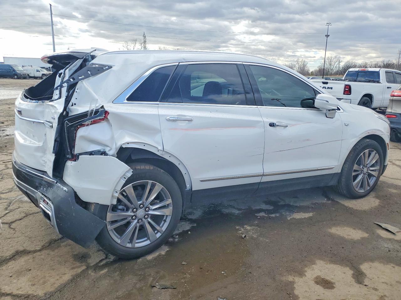 2024 CADILLAC XT5