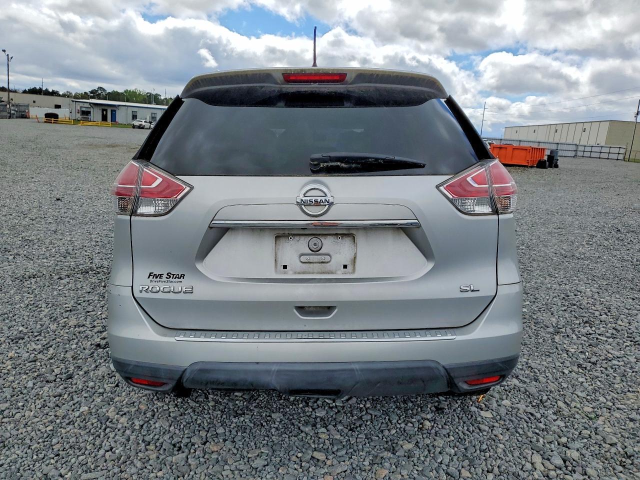2016 NISSAN ROGUE