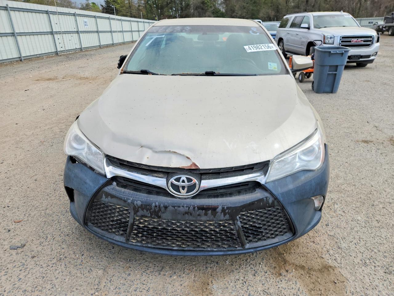 2016 TOYOTA CAMRY