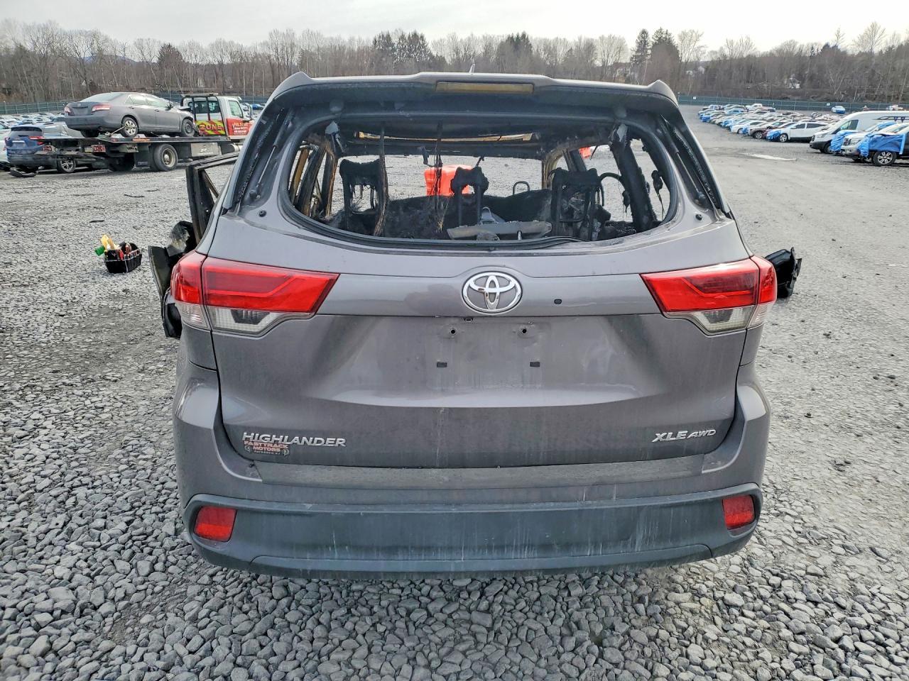 2019 TOYOTA HIGHLANDER