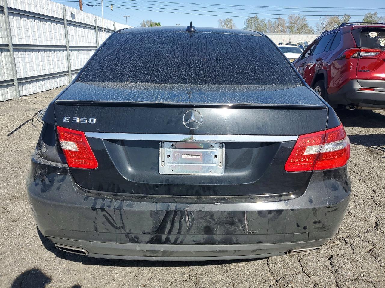 2013 MERCEDES-BENZ E-Class