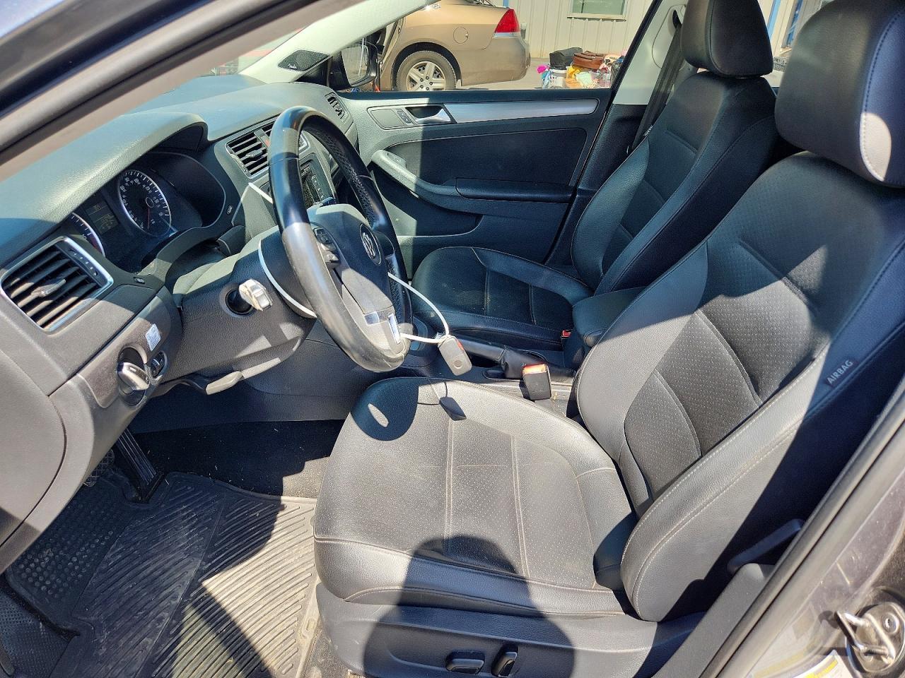 2013 VOLKSWAGEN JETTA
