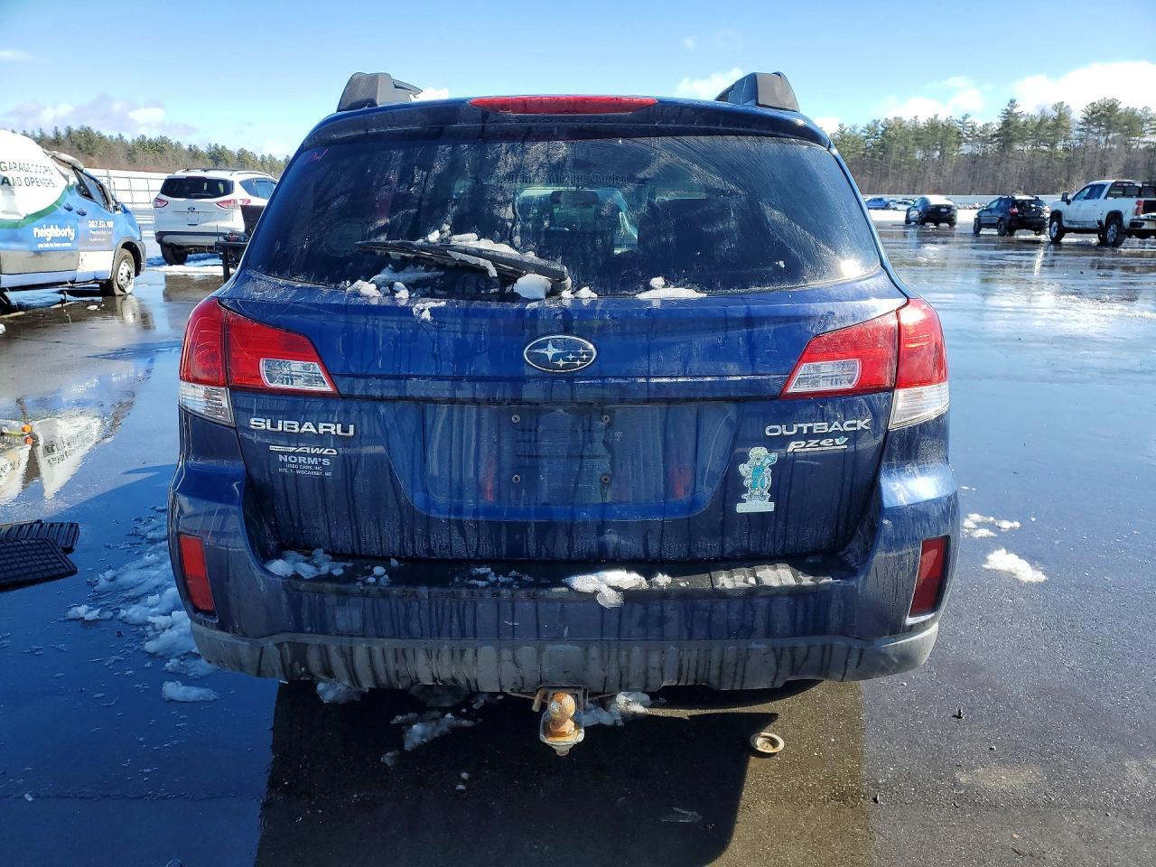 2010 SUBARU Outback