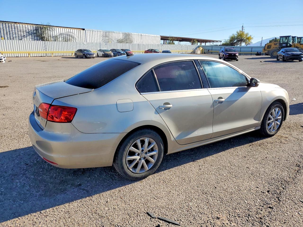 2013 VOLKSWAGEN JETTA