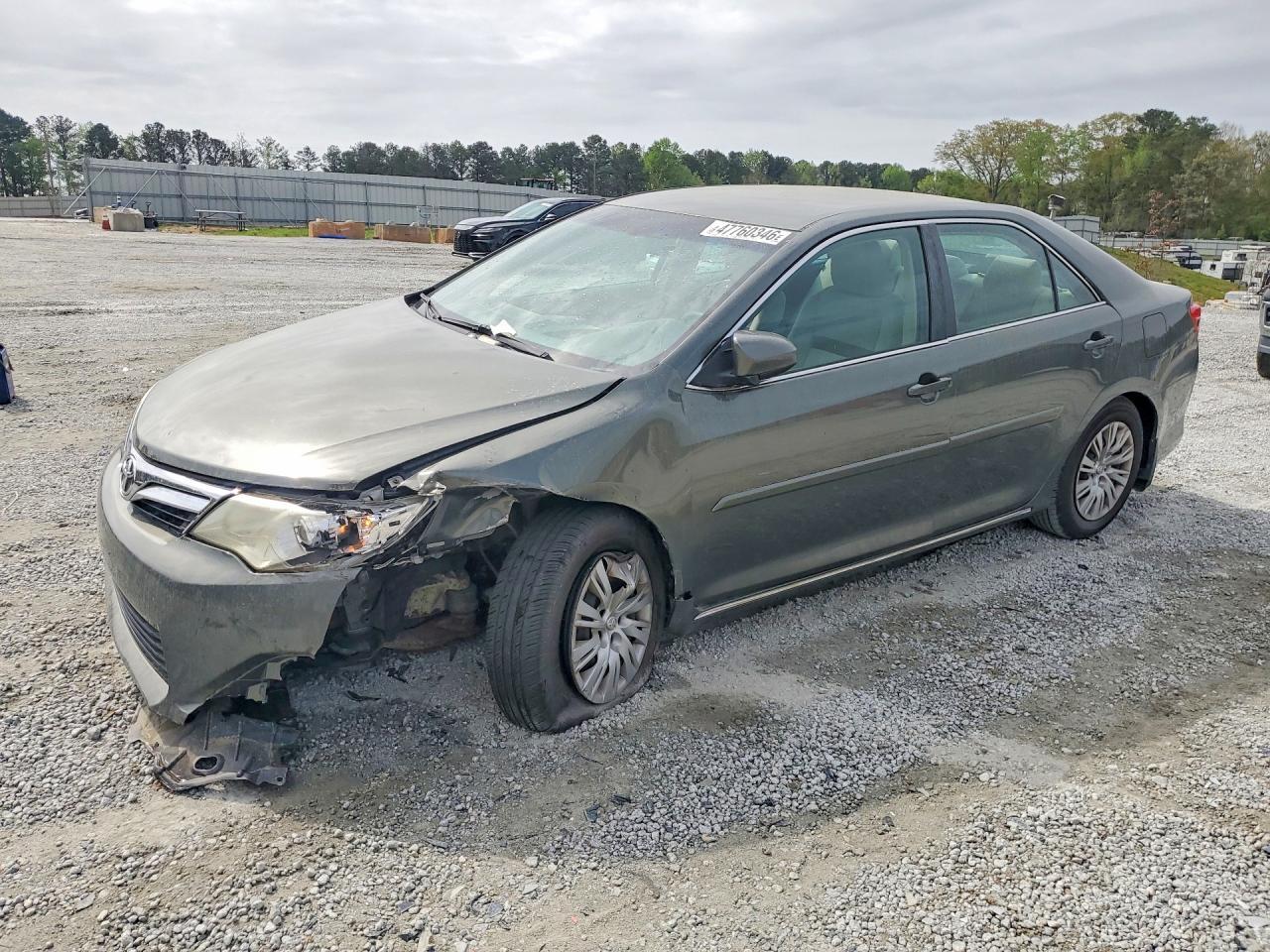 2014 TOYOTA CAMRY