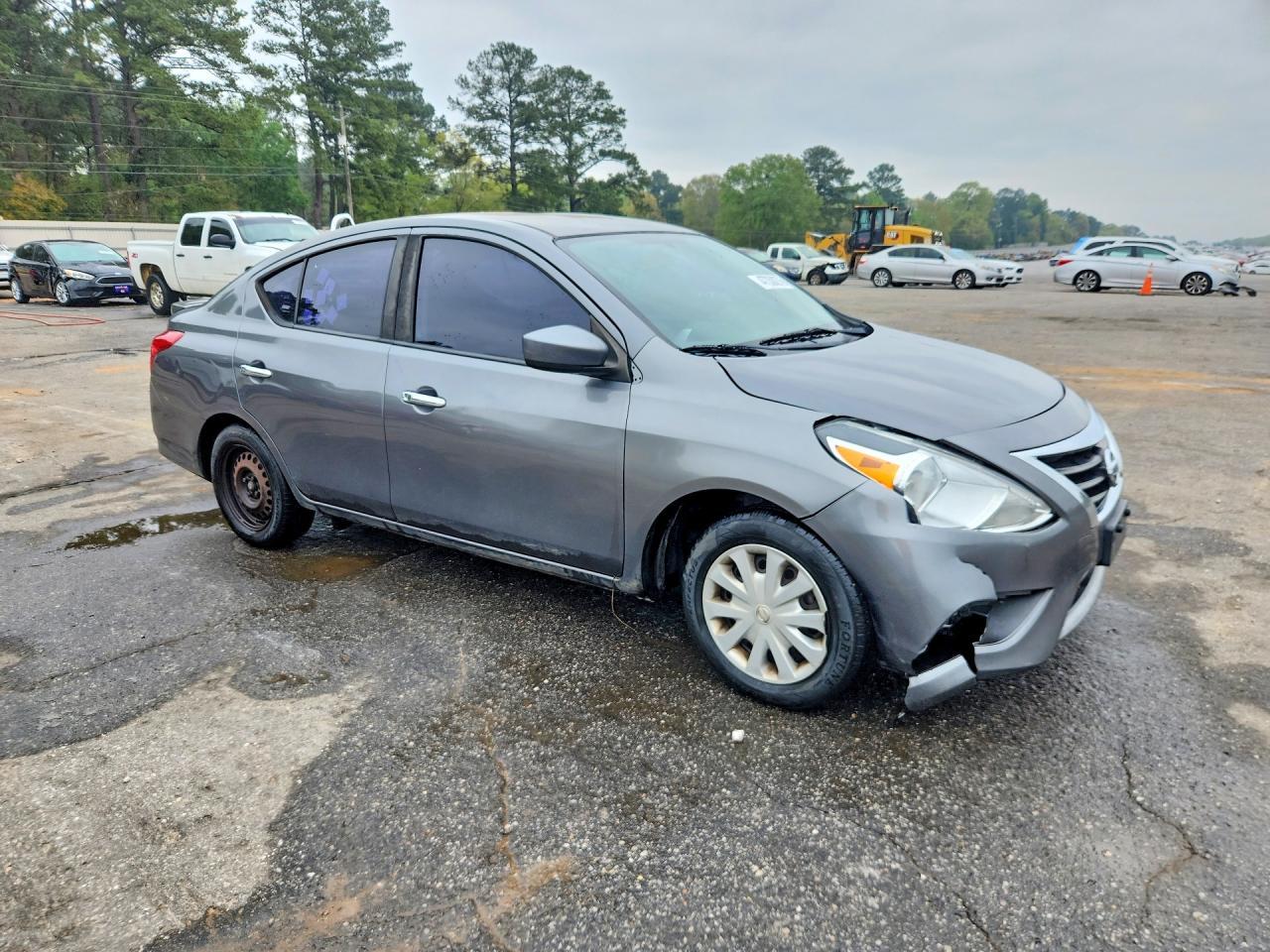 2018 NISSAN VERSA