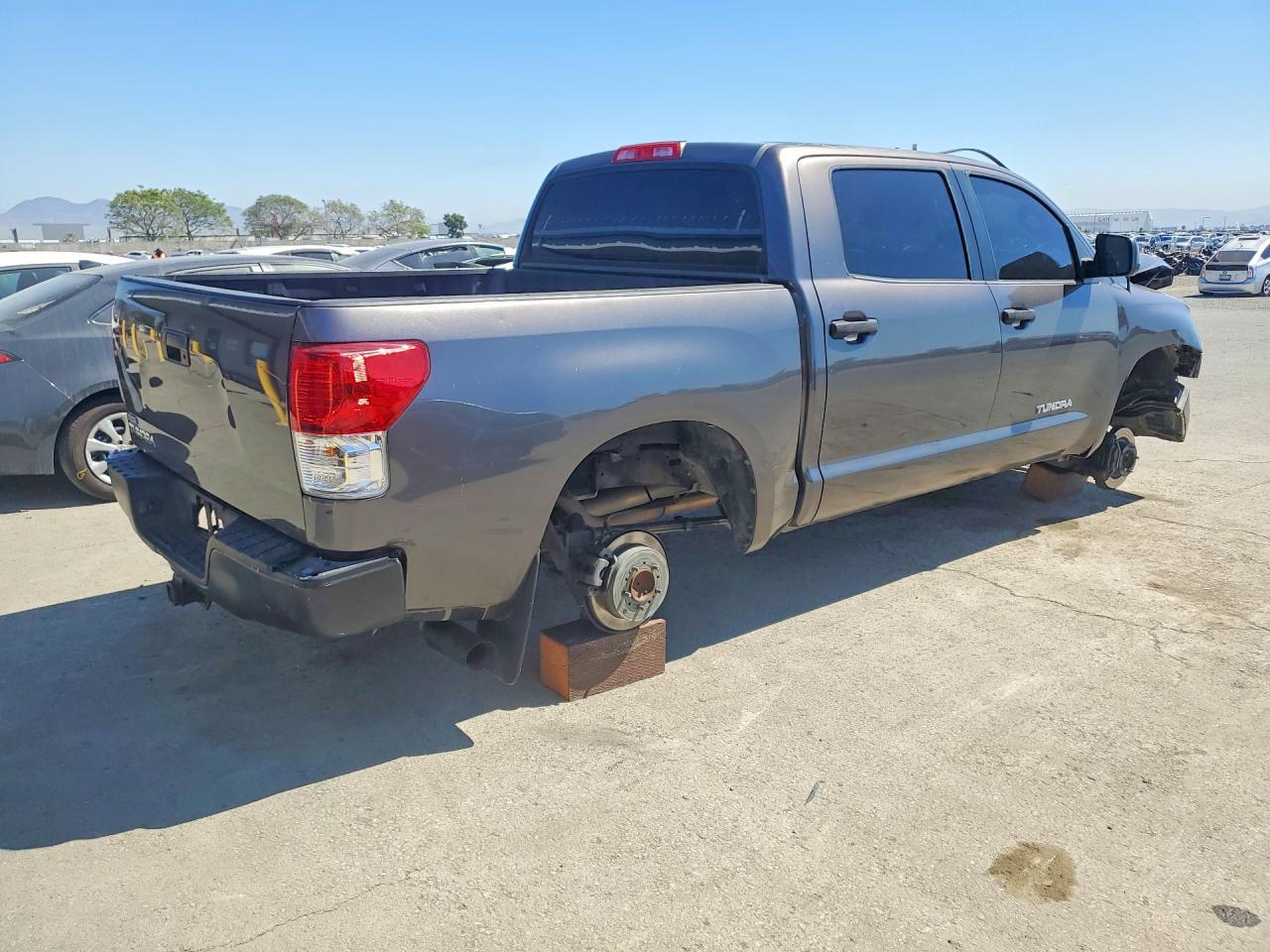 2012 TOYOTA TUNDRA