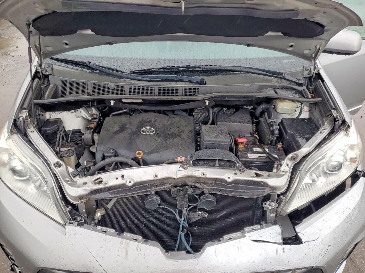 2018 TOYOTA SIENNA