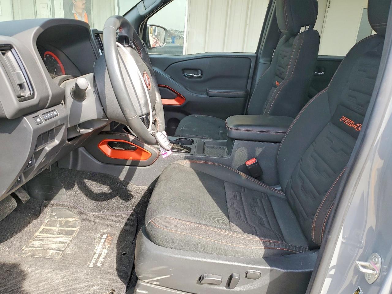 2025 NISSAN Frontier