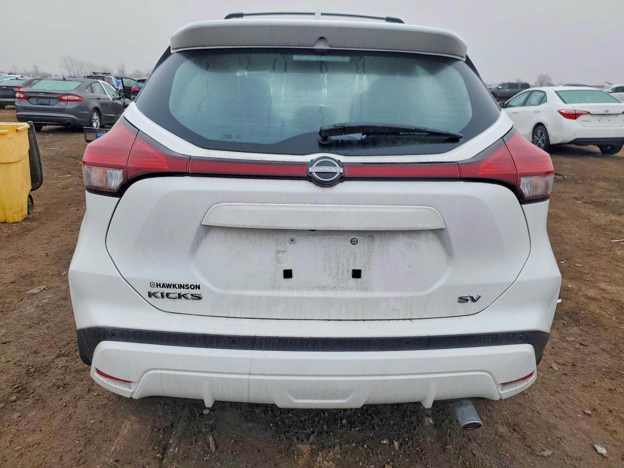 2023 NISSAN KICKS
