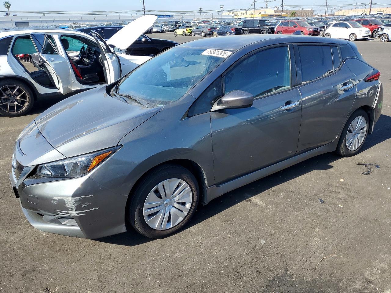 2018 NISSAN LEAF