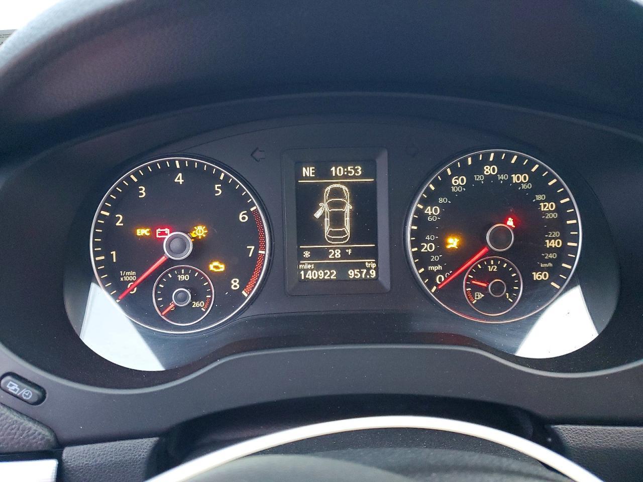 2012 VOLKSWAGEN JETTA