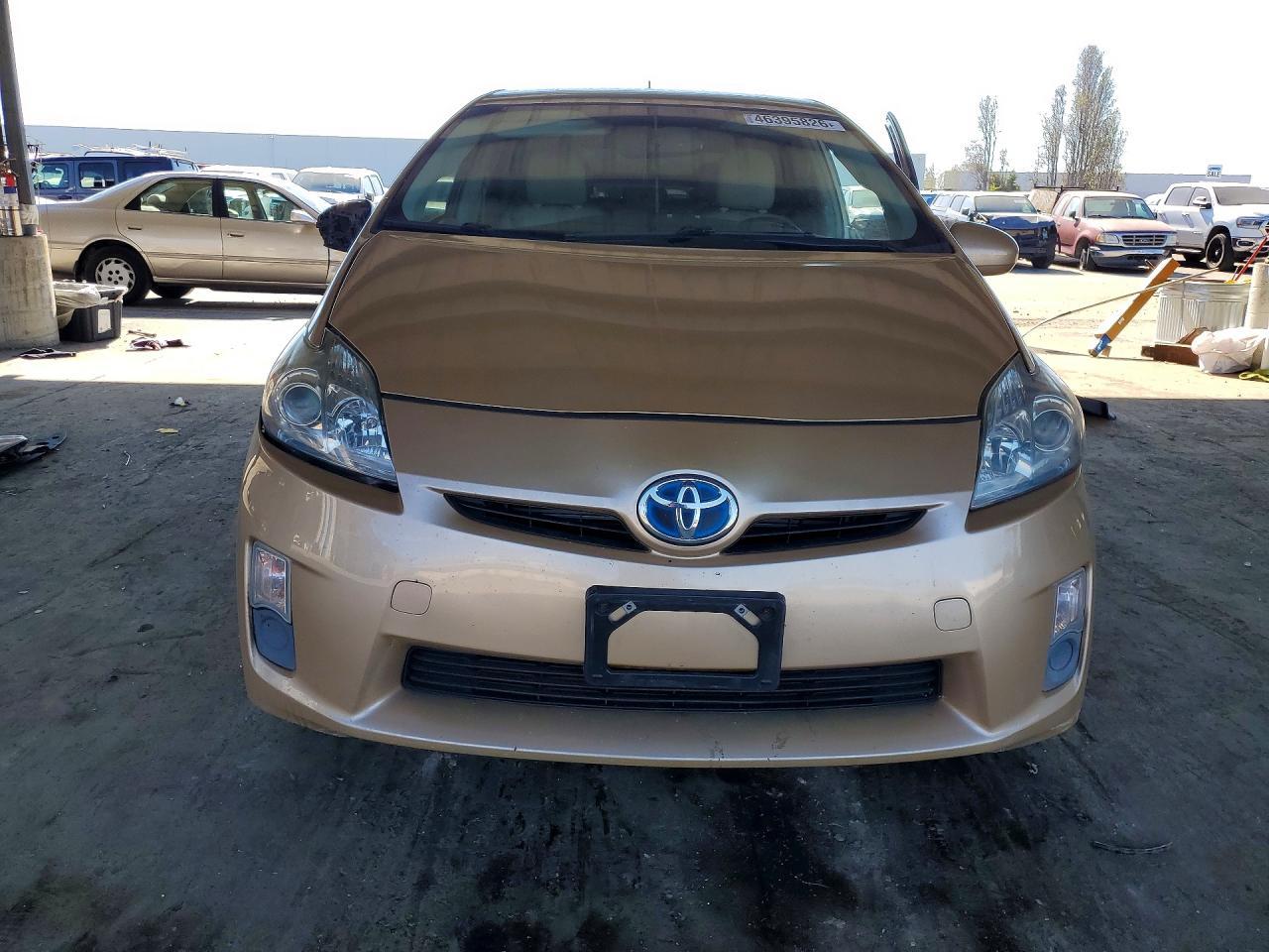 2011 TOYOTA PRIUS