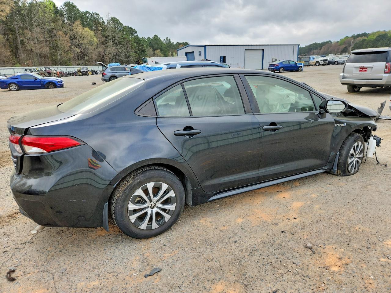 2021 TOYOTA COROLLA